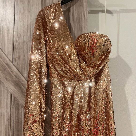 Miss Ord Gold Sequin One-Shoulder Gown - Picture 2 of 4